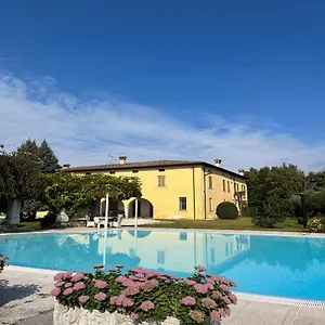Corte San Lorenzo , Desenzano del Garda Italia