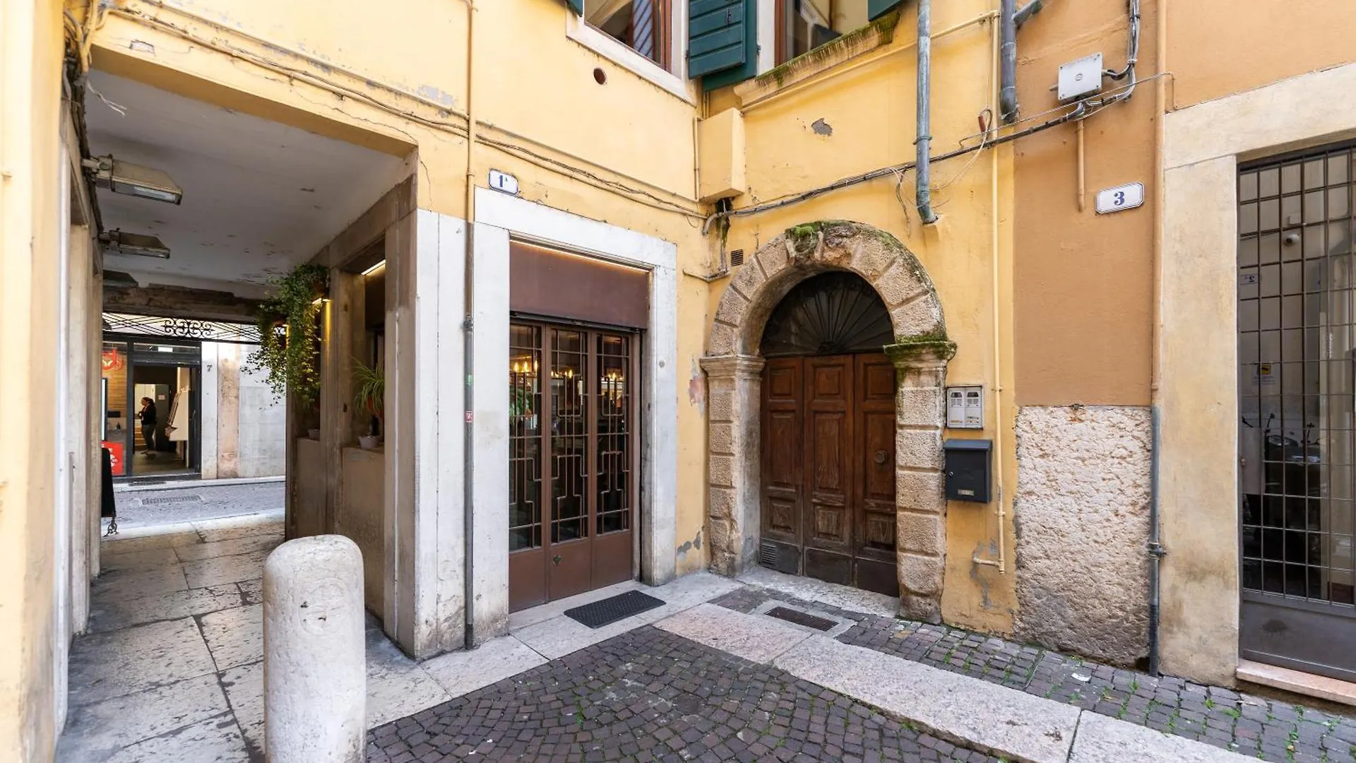 Sgarzerie Luxury Flat 2 Rooms 120Mq Verona Appartamento