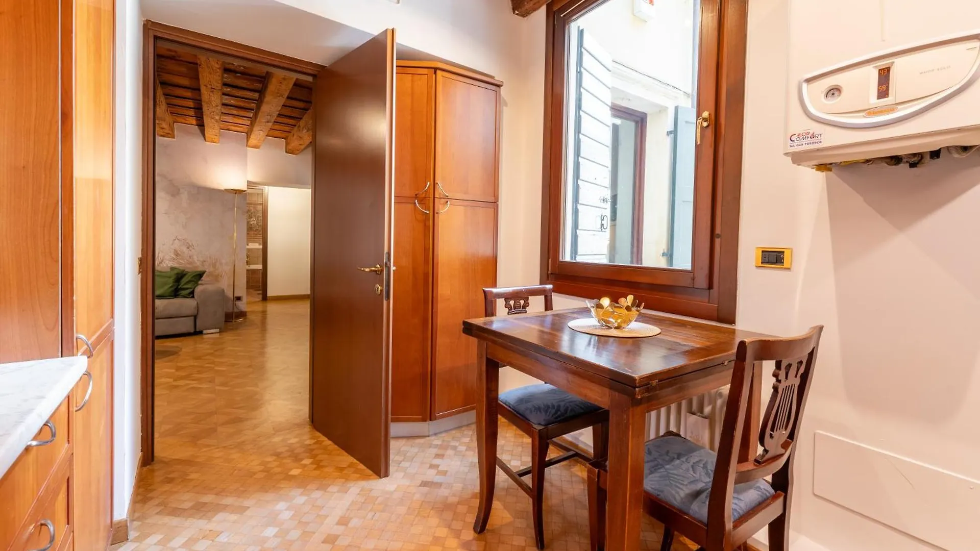 Sgarzerie Luxury Flat 2 Rooms 120Mq Verona Italia