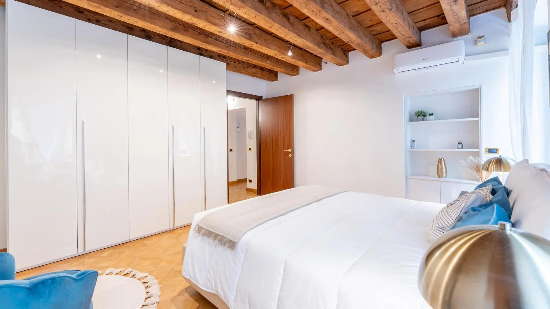 Sgarzerie Luxury Flat 2 Rooms 120Mq Verona Appartamento